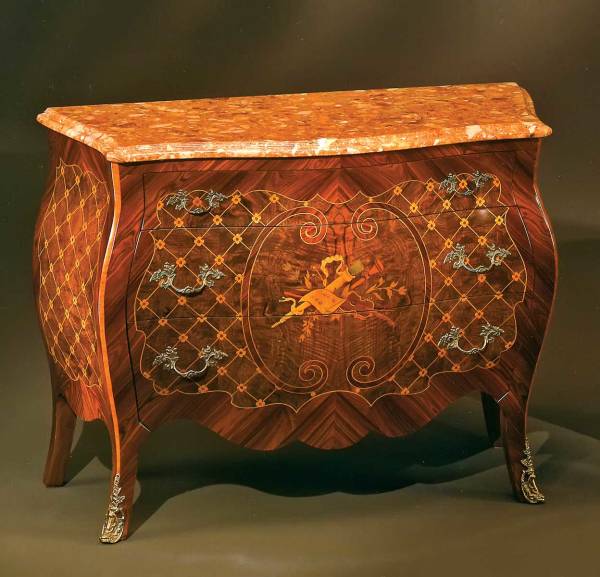 PL-147 Bombay Chest