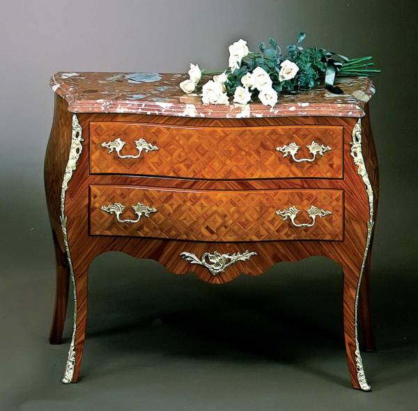 PL-39 Bombay Chest