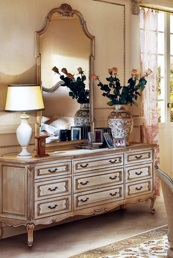 AC-9633-9 Triple Dresser