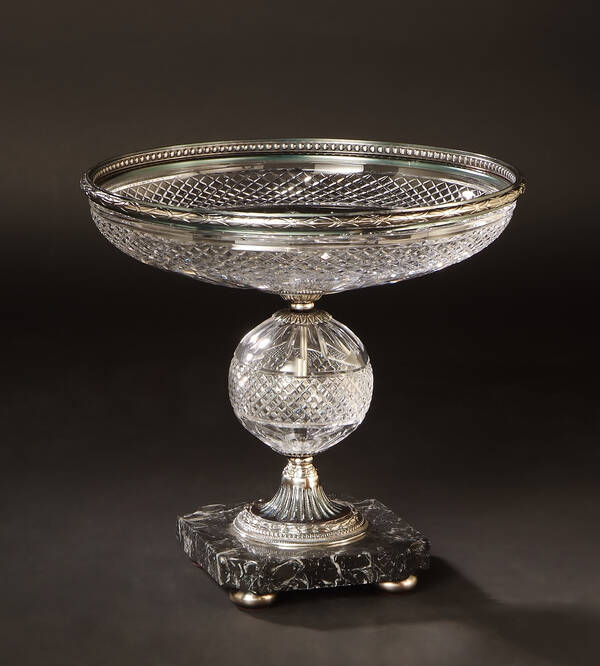 M-A127 Crystal Centerpiece