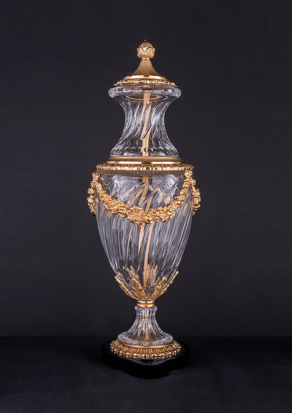 M-A135 Tall Crystal Urn