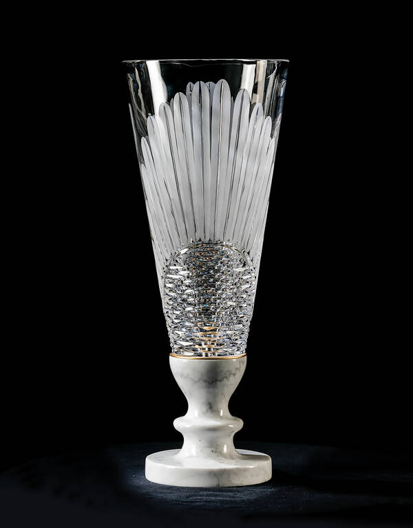 M-A146 Crystal Vase