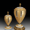 MG-632-62-1 Porcelain Urn