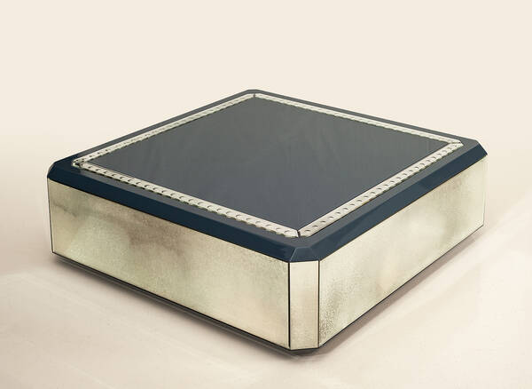 AV-ST10 Mirrored Coffee Table