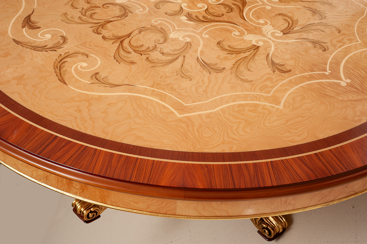 MN-180 Round Table - Image 2