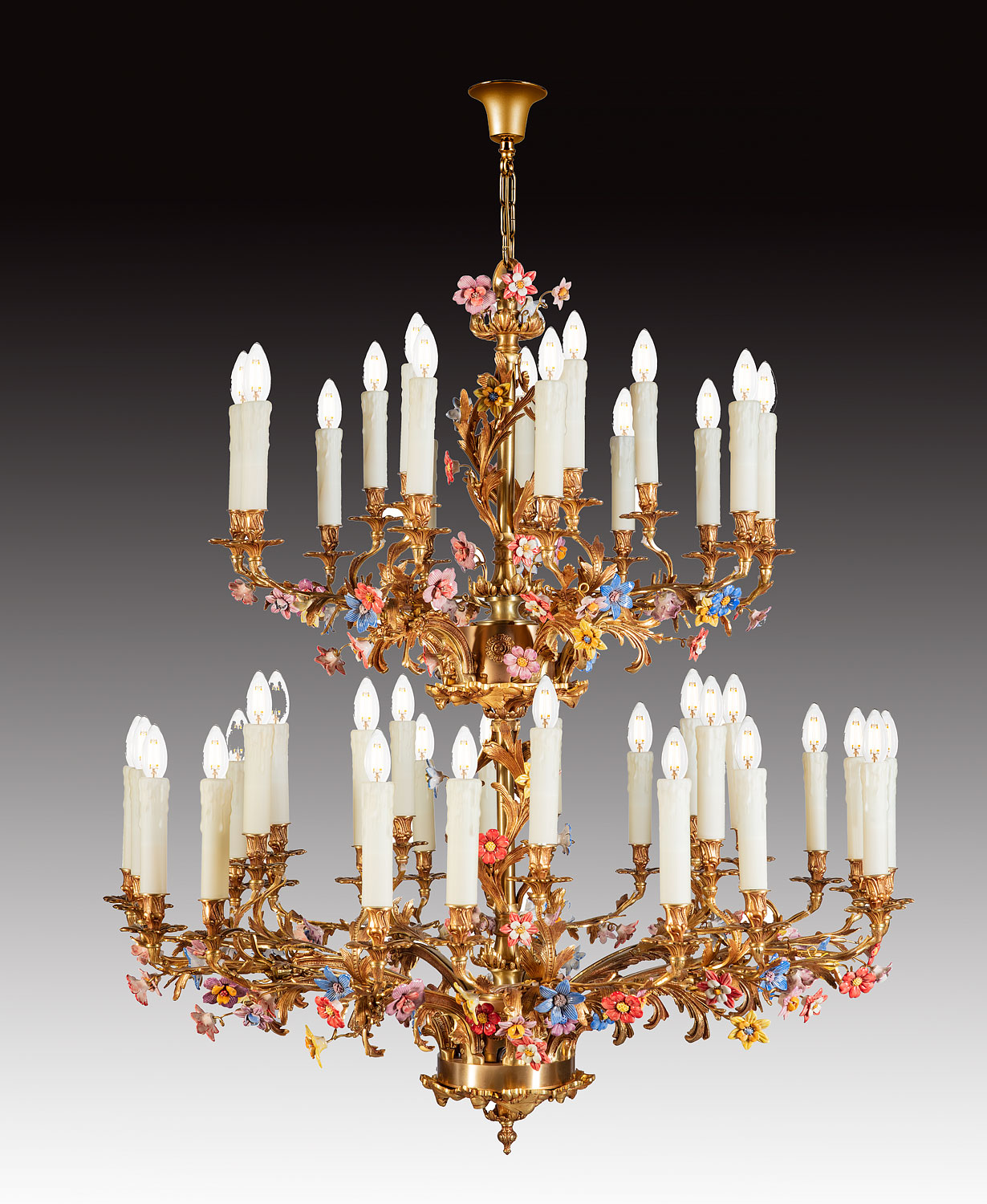 M-20293 Chandelier - Image 1