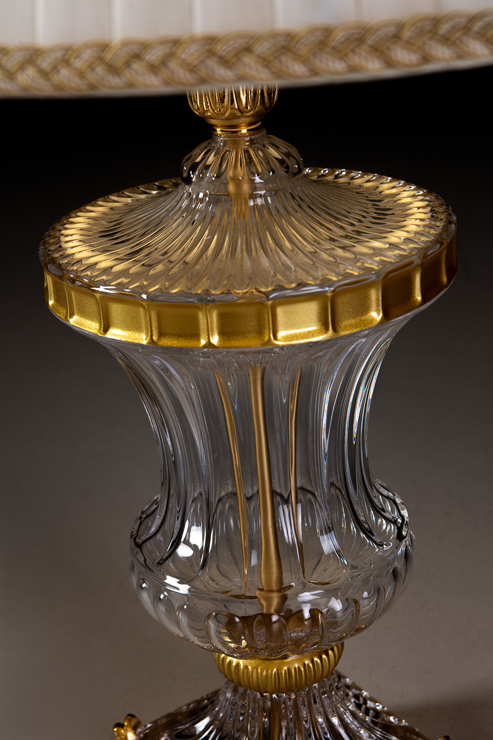 M-20306 Crystal Table Lamp - Image 3