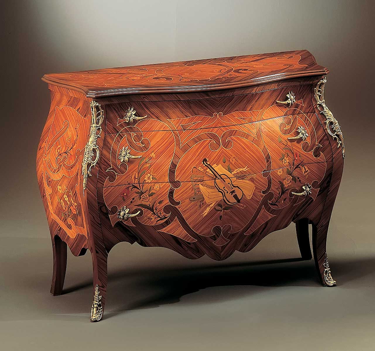 BN-312V Bombay Chest - Image 1