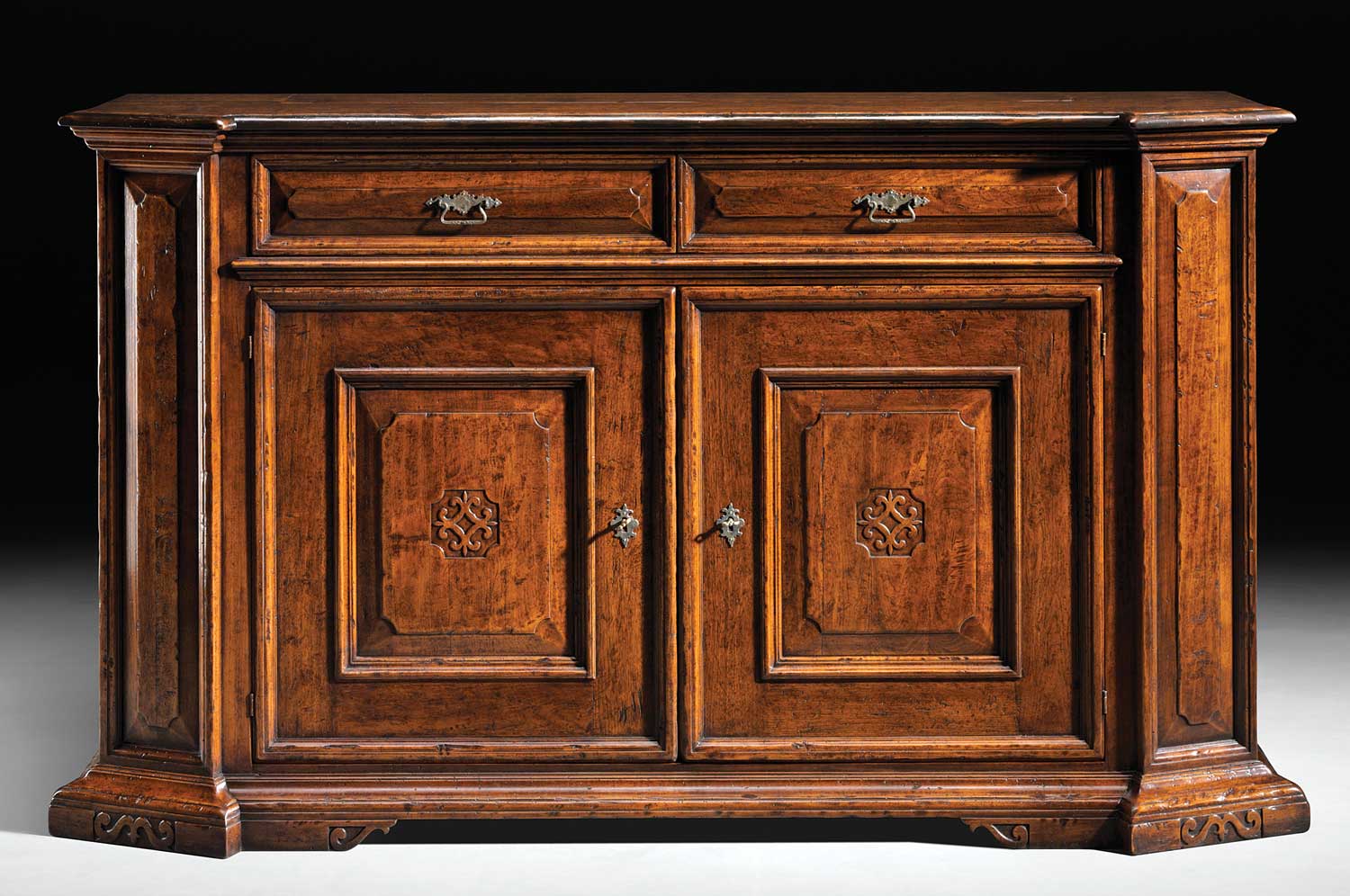 GV-605 Sideboard - Image 1