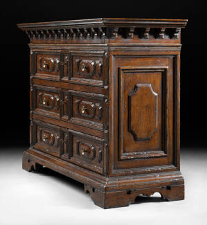 GV-667 Chest - Image 3