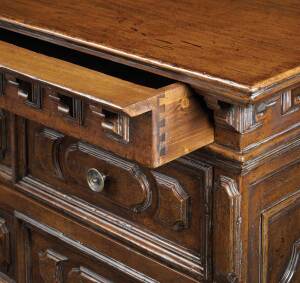 GV-667 Chest - Image 2