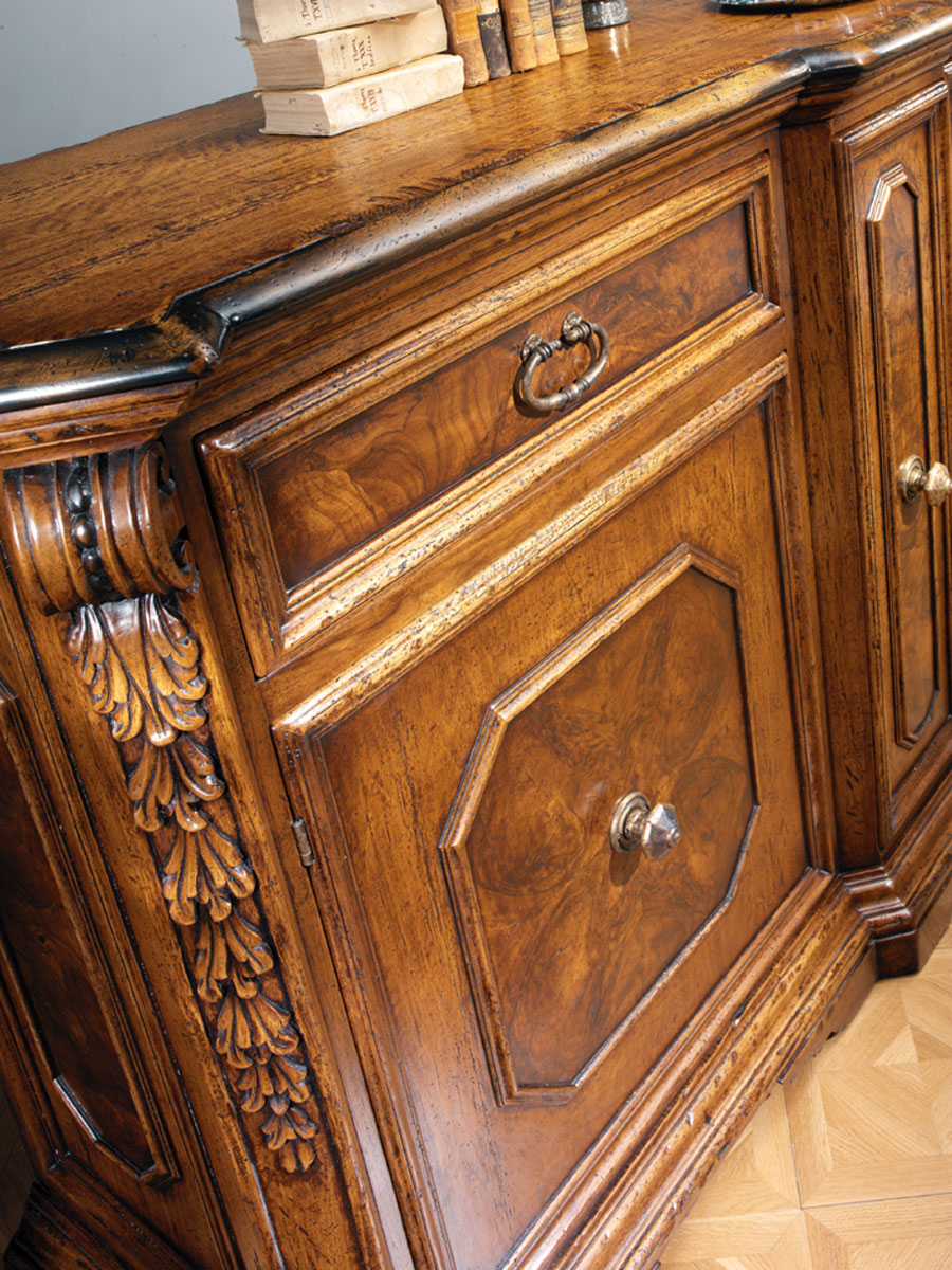 GV-811-B Sideboard with Center Vertical Drawer - Image 3