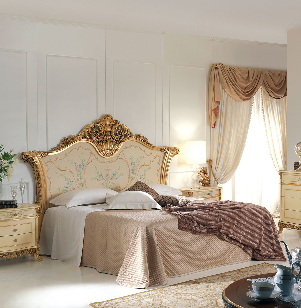 CAP-820 King Size Bed - Image 1