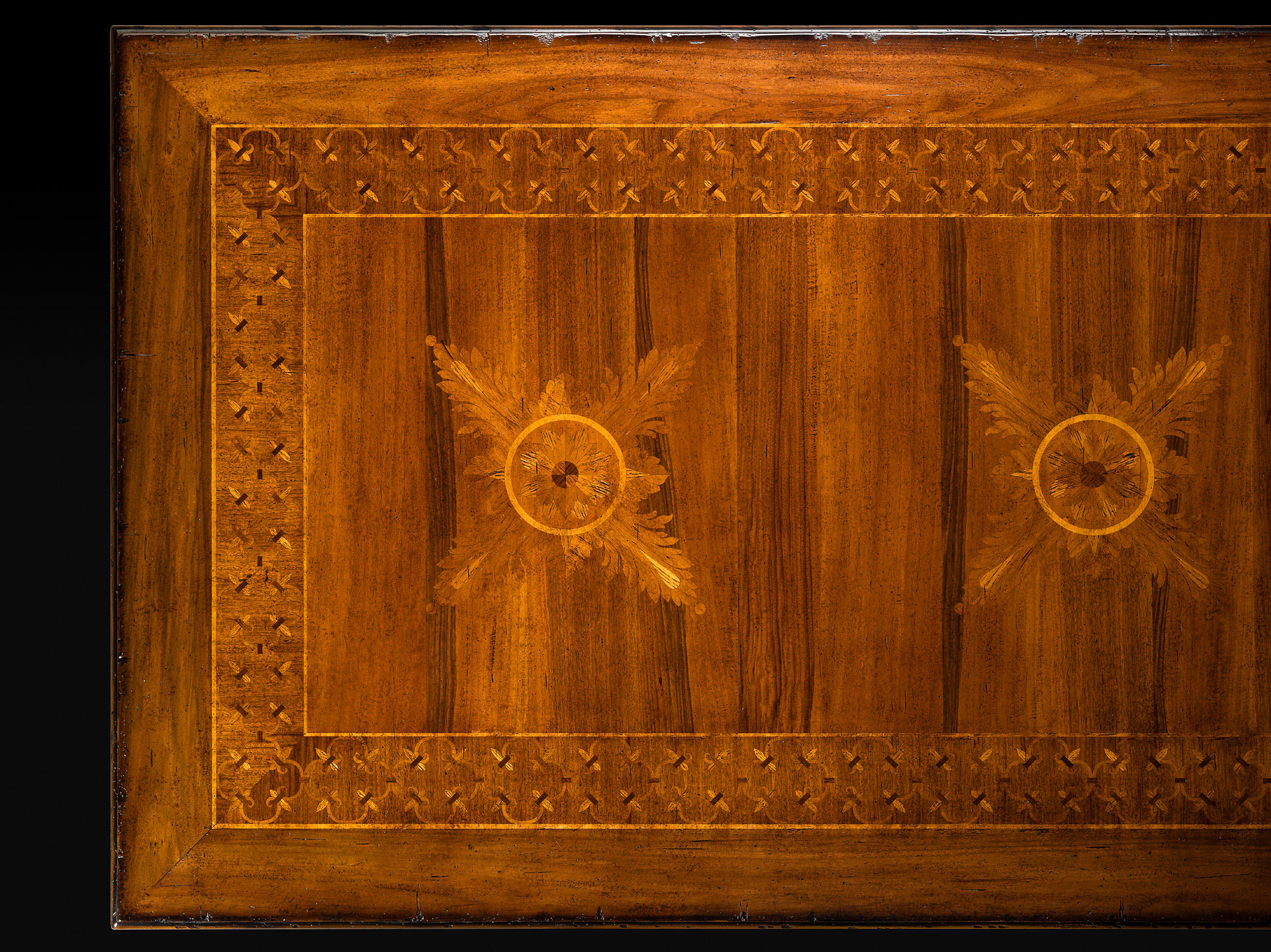 GV-821-R Dining Table - Image 2