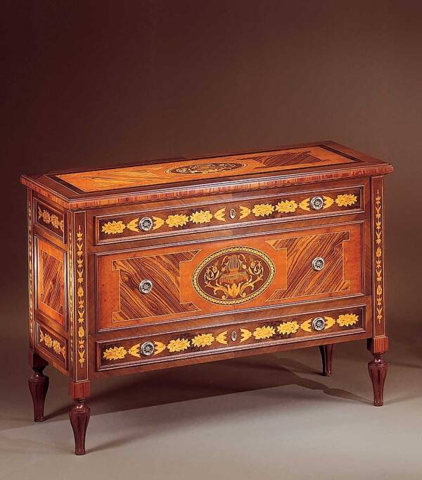 BN-98 Maggiolini Chest
