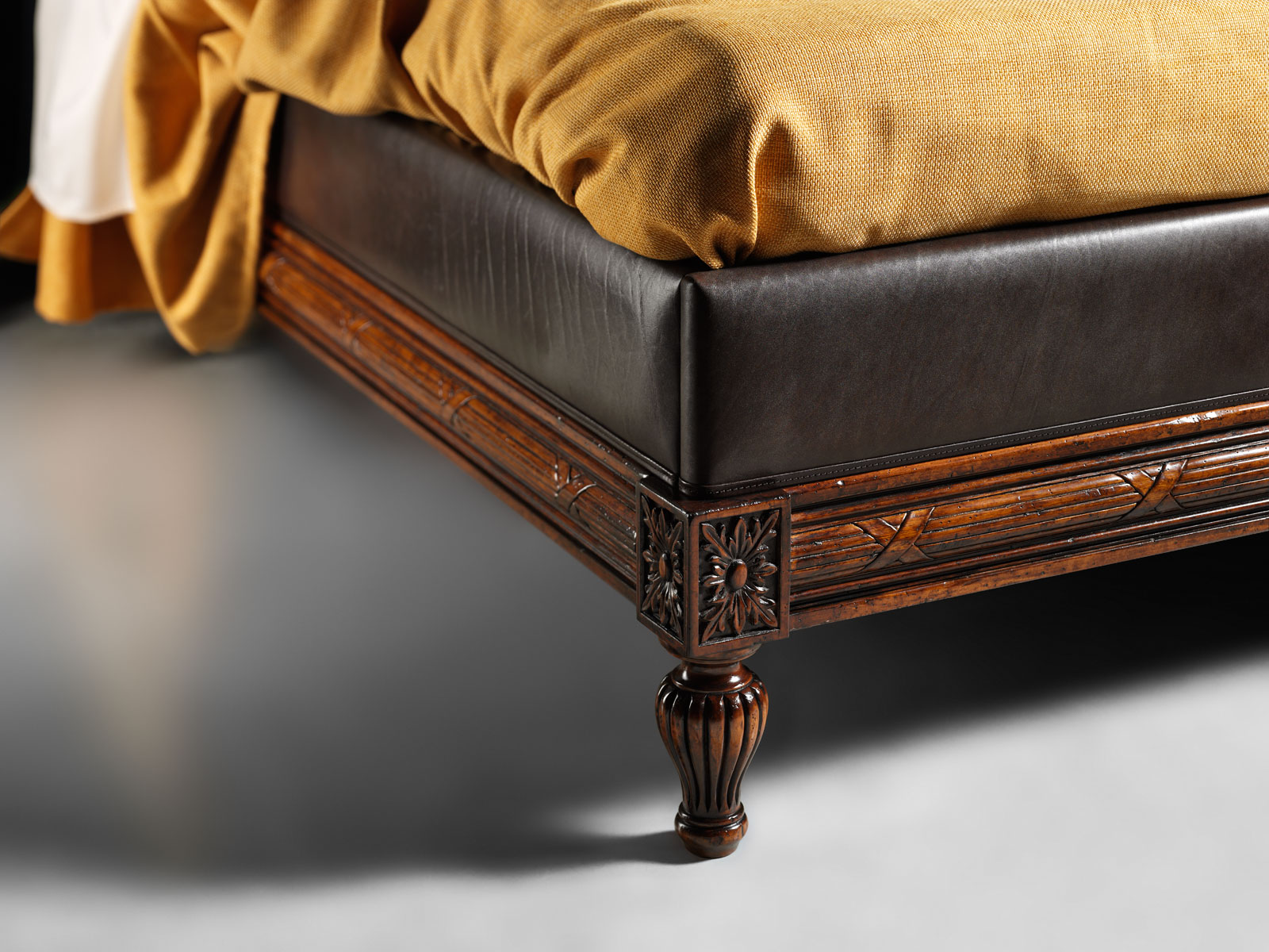 GV-673 King Size Bed - Image 3