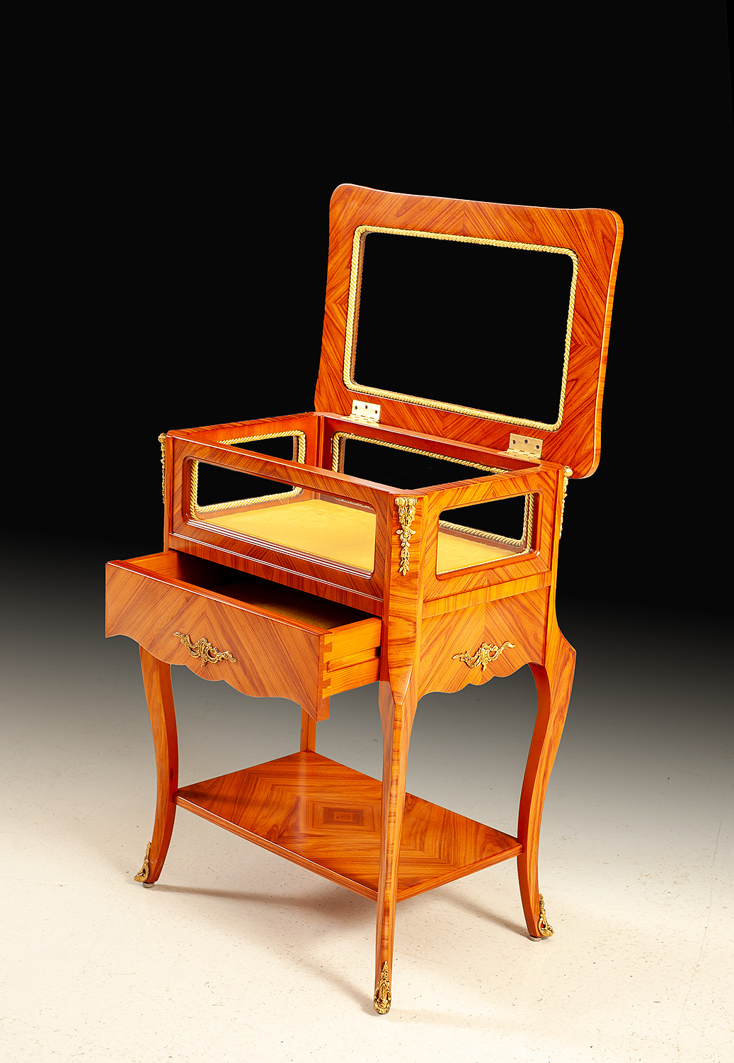 BN-150-B Louis XVI Curio Table - Image 3