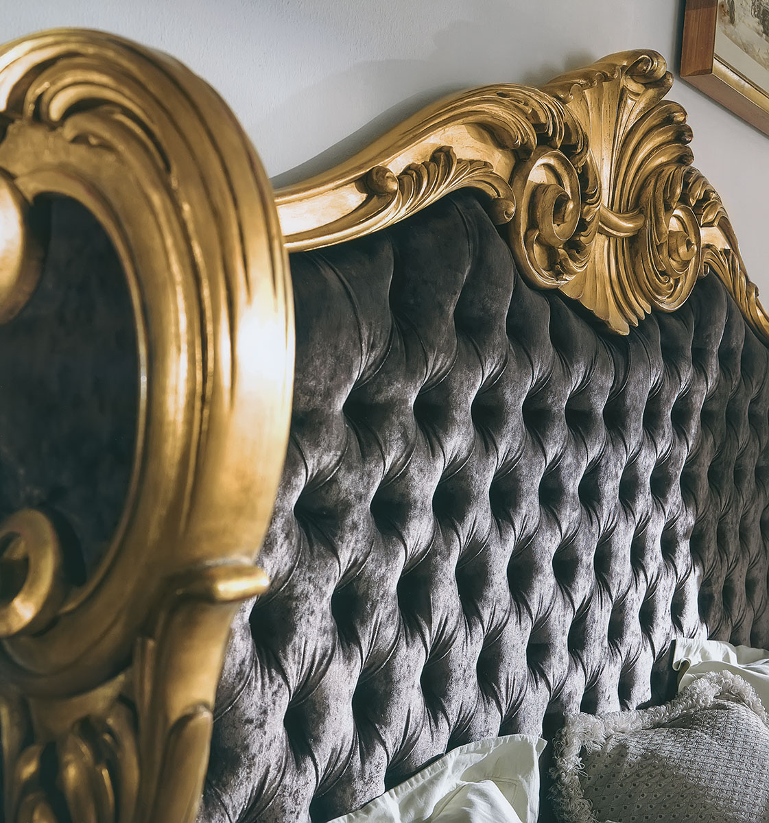 CAP-830 Tufted King Size Bed - Image 2