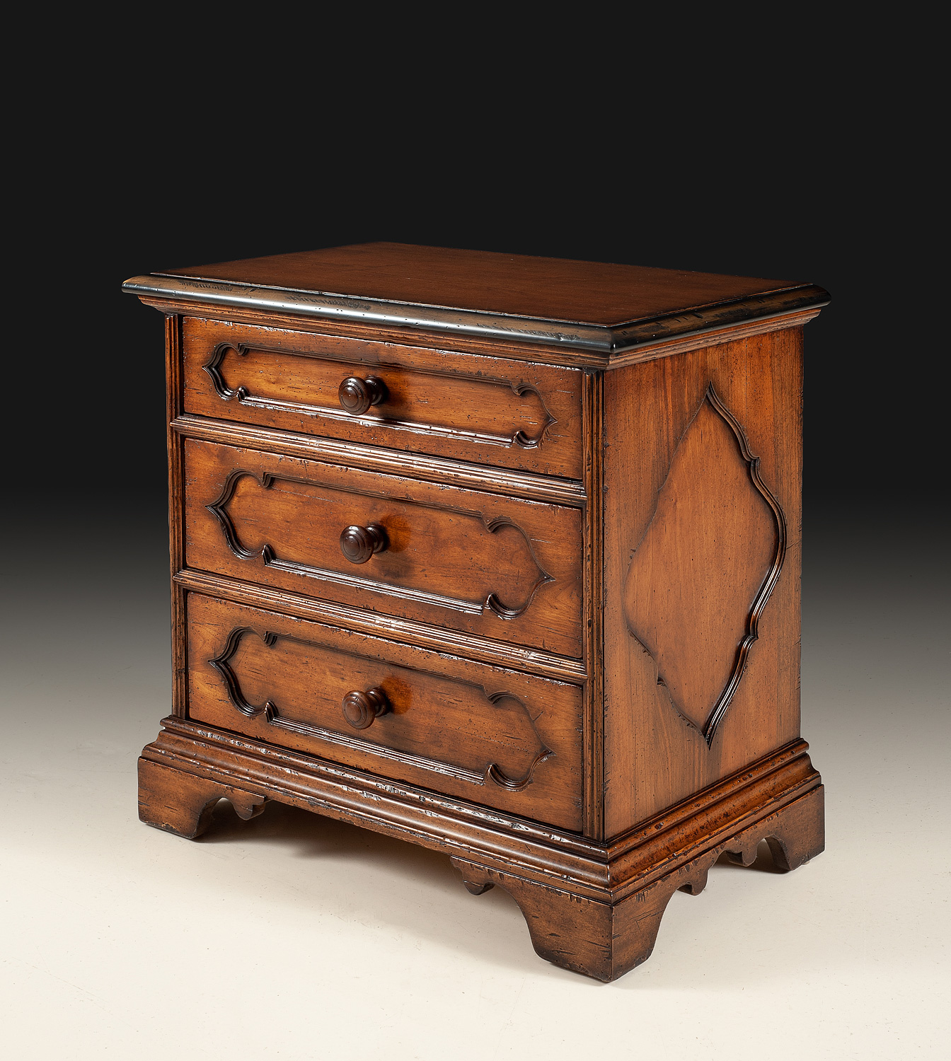 GV-686 Nightstand - Image 1