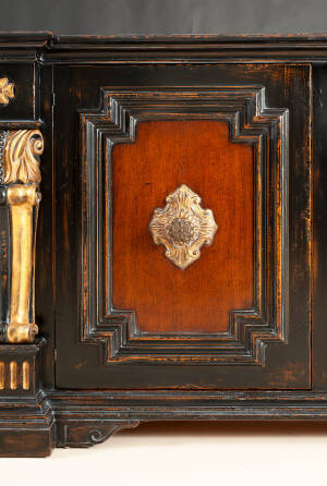 GV-834-EG Sideboard - Ebony & Gold - Image 5