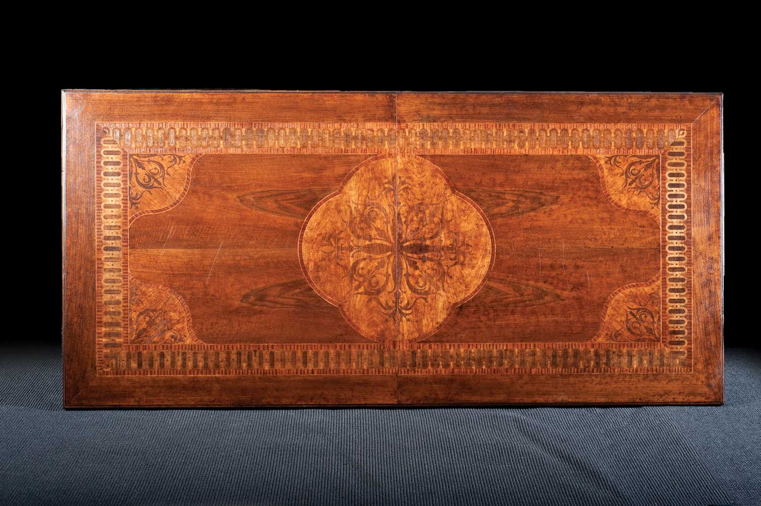 GV-851 Rect. Table w/ Self Storing Leaves - Image 2