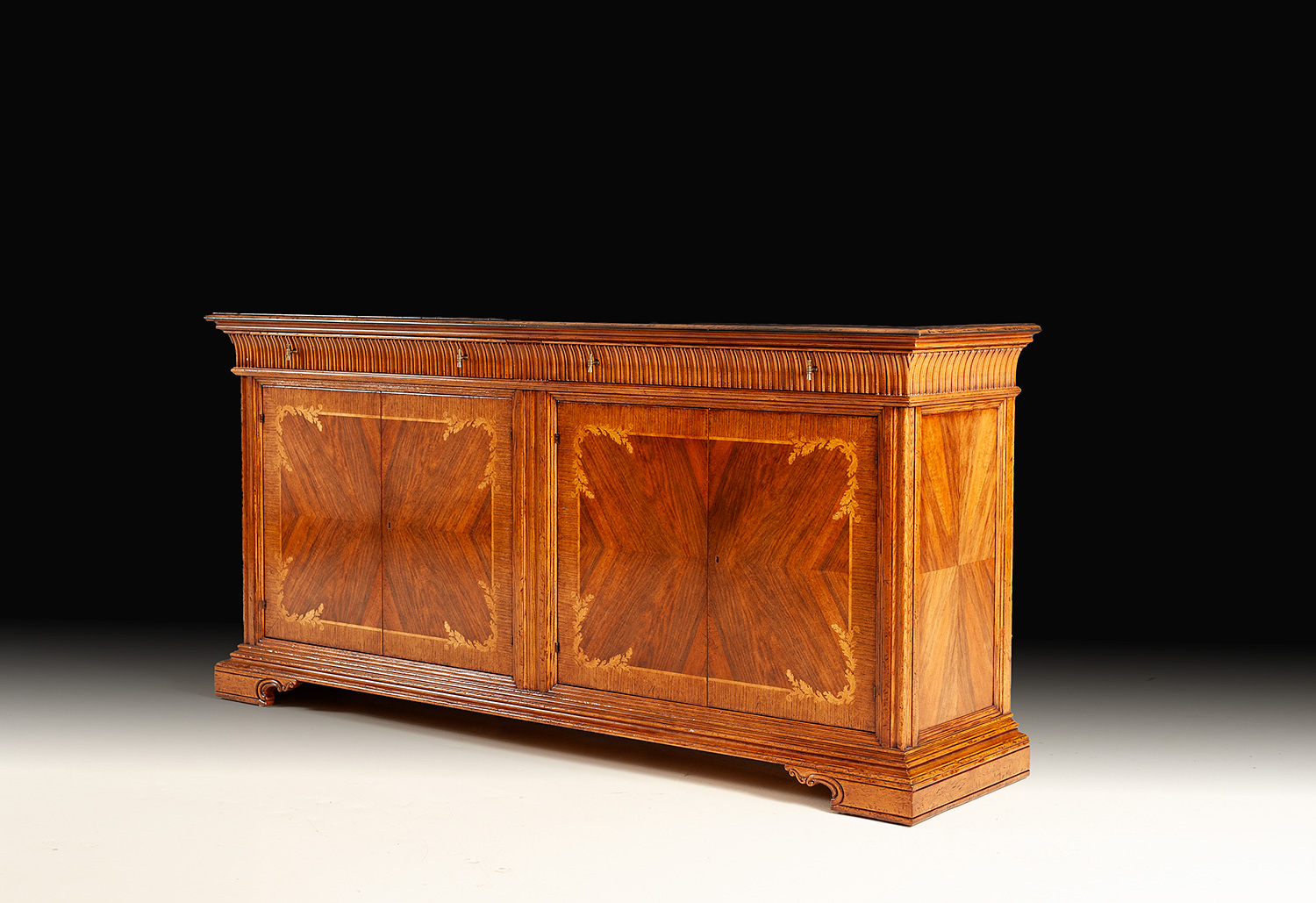 GV-871 Sideboard with Marquetry Inlays
