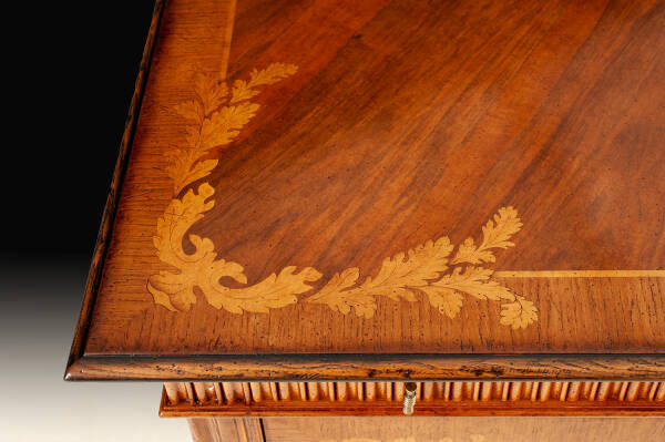 GV-871 Sideboard with Marquetry Inlays