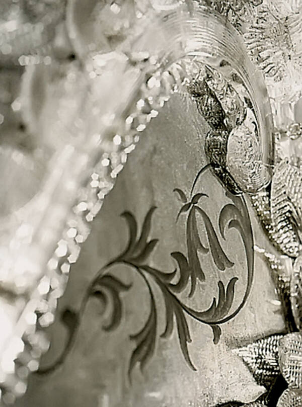 AV-014 Venetian Mirror