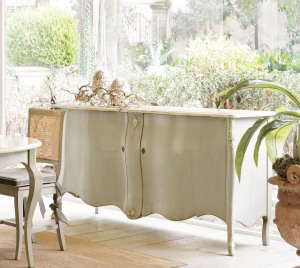 GR-1016 Serpentine Sideboard - Image 3