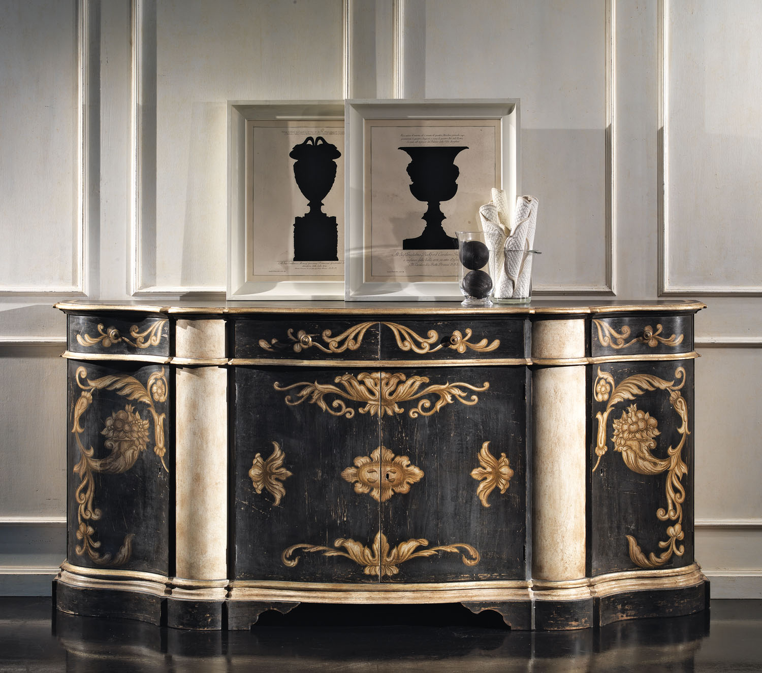 GR-1019 Credenza - Image 1