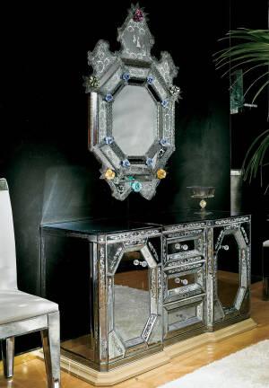 AV-1067 Venetian Credenza - Image 2