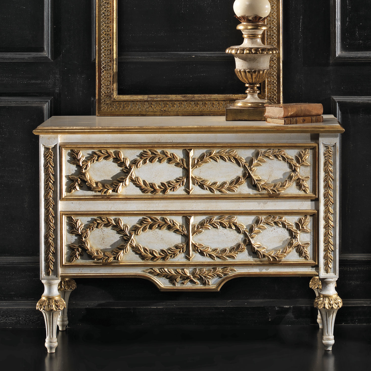 GR-1155 Chest - Image 1
