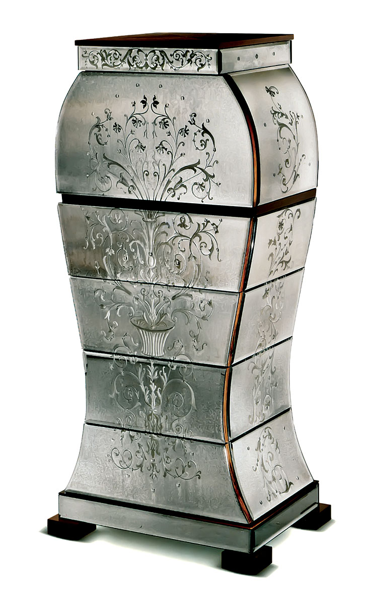 AV-2160 Venetian Chest of Drawers - Image 1