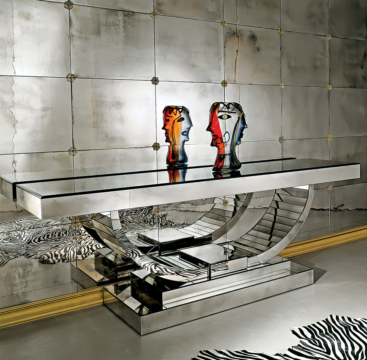 AV-4100 Mirrored Console Table - Image 1