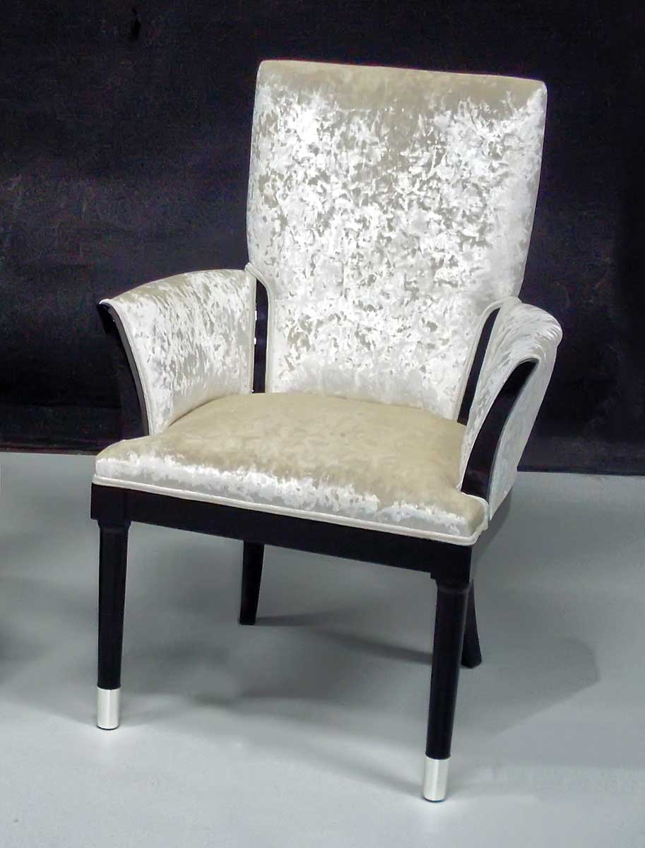TM-221 Arm Chair - Image 1