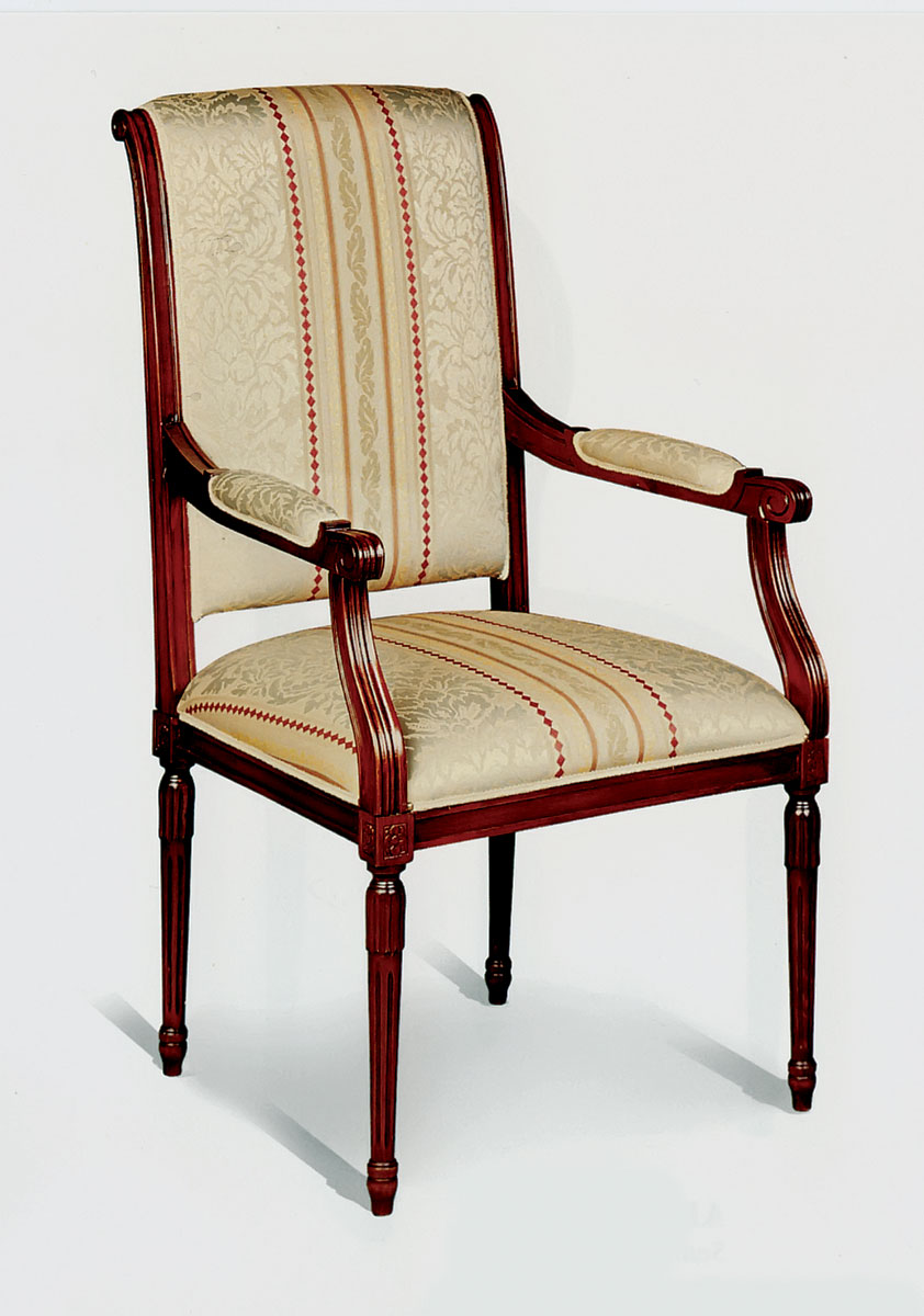 VG-713-P Arm Chair - Image 1