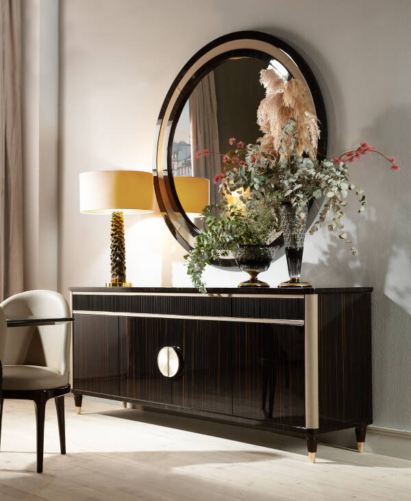TM-8060 Sideboard
