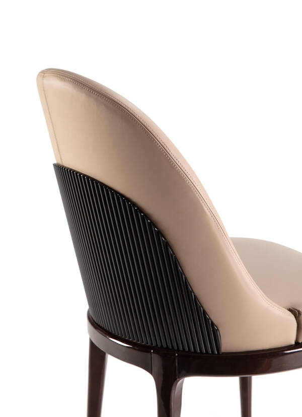 TM-8070 Side chair