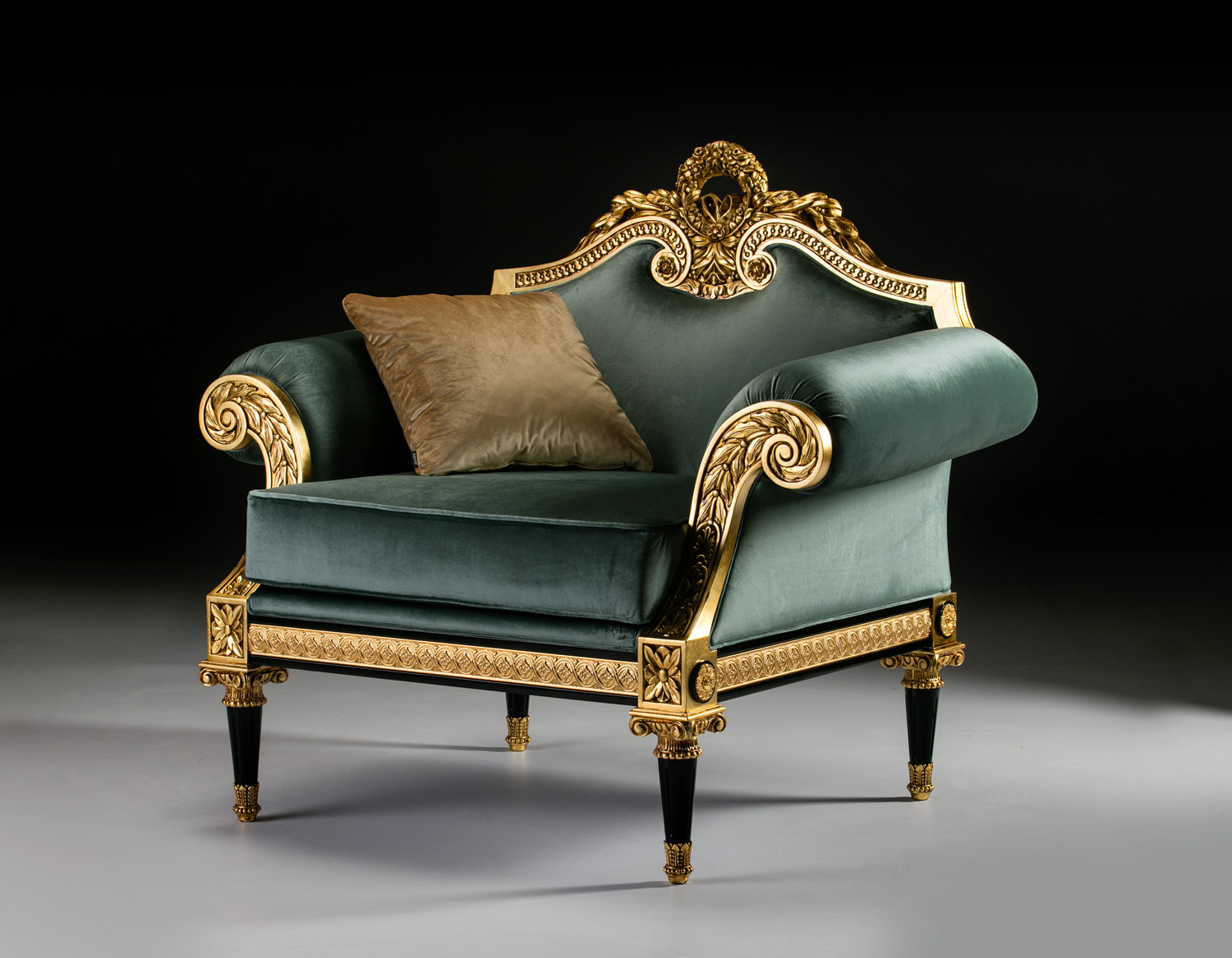 TM-8190 Arm chair - Image 3