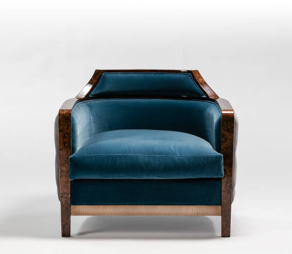 TM-8220 Armchair