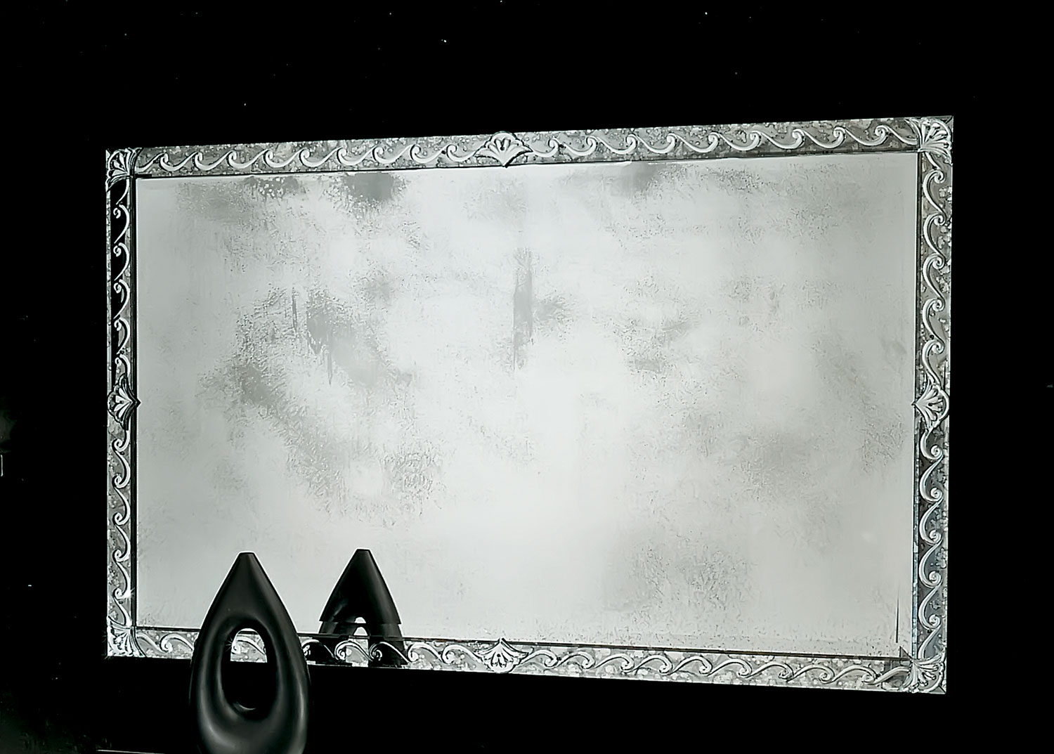 AV-99007 Mirror - Image 1