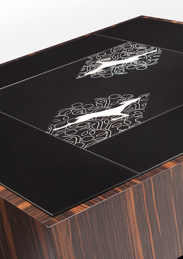AV-D50 Mirrored Coffee Table - Image 3
