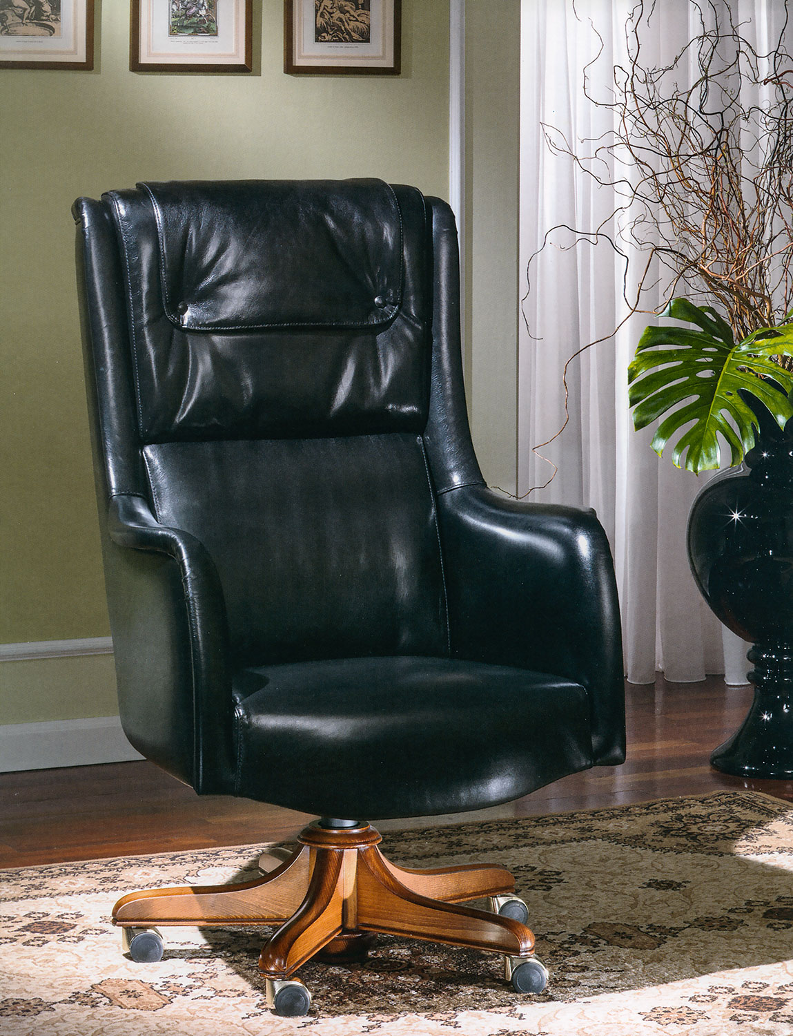 OR-133 High Back Executive Chair - Image 1