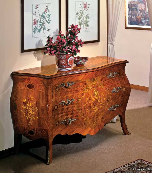 PL-50 English Bombay Chest