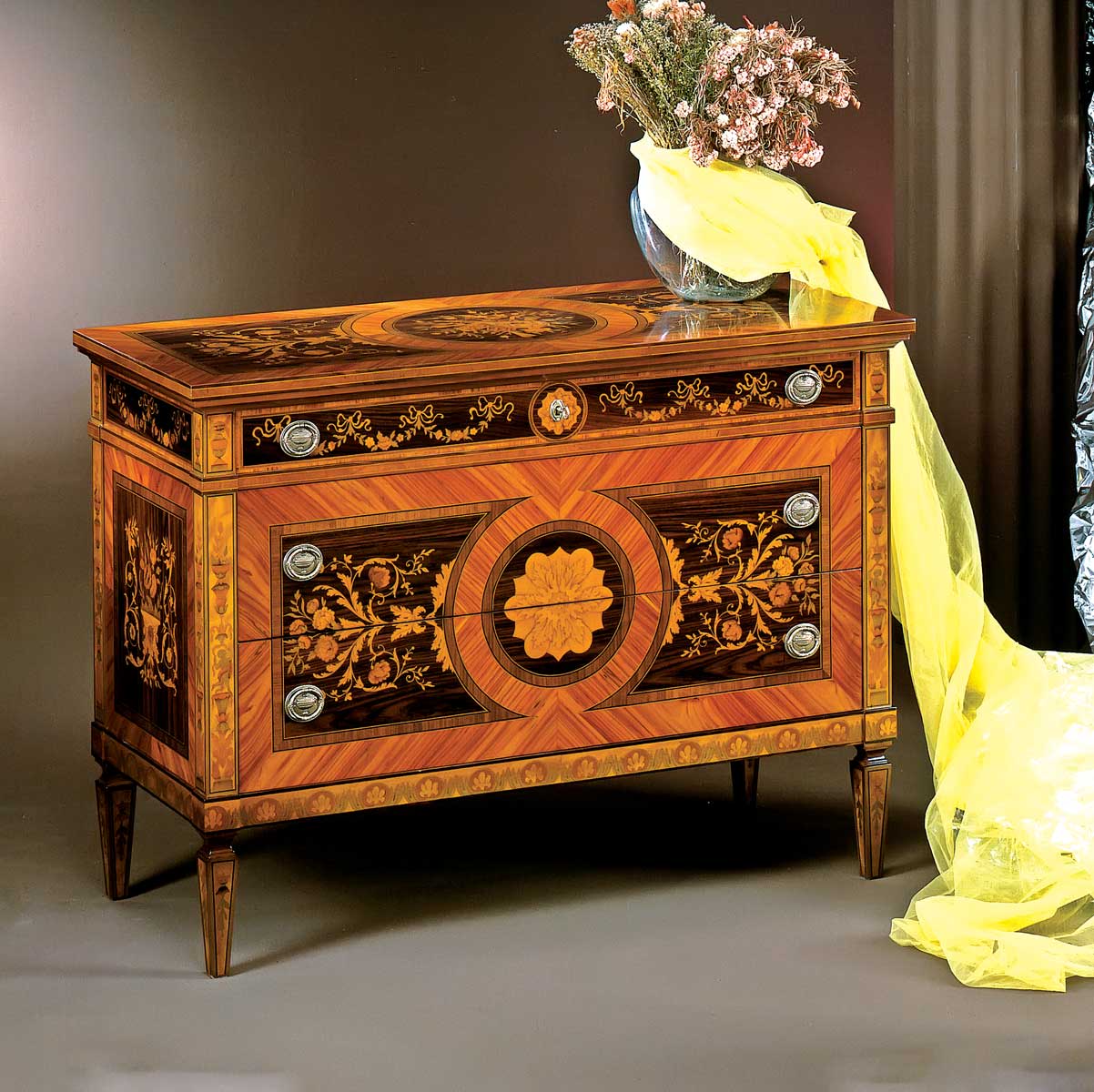 PL-66 Maggiolini Chest - Image 1