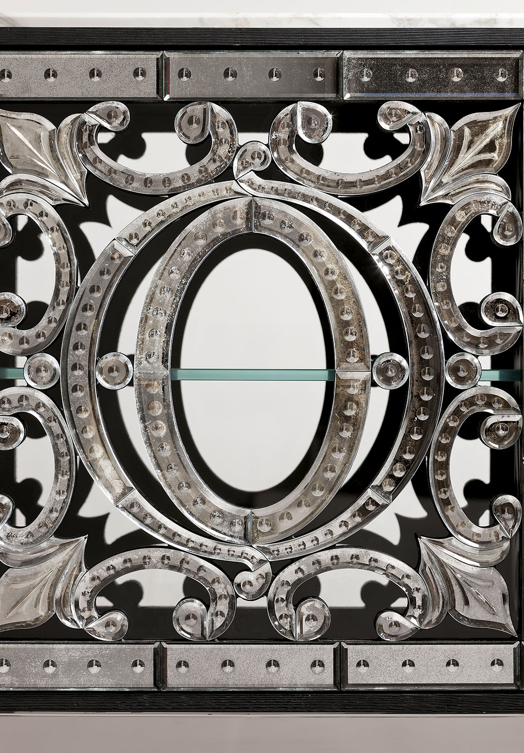 AV-M2030 Mirrored Buffet - Image 2