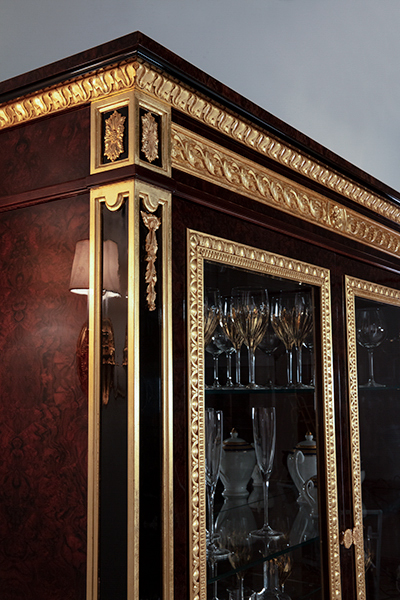TM-8029 Neoclassical China Cabinet