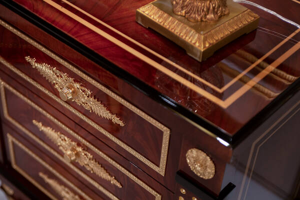 TM-8093 Neoclassical Dressing Table