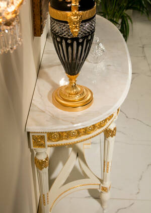 TM-810306 Console Table - Image 3