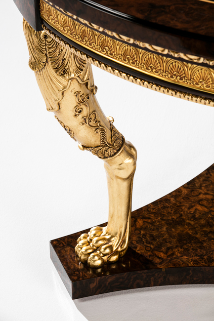 TM-810309 Empire Foyer Table